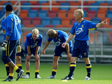 Roland Andersson, tränare, Sverige gör sitt första pass