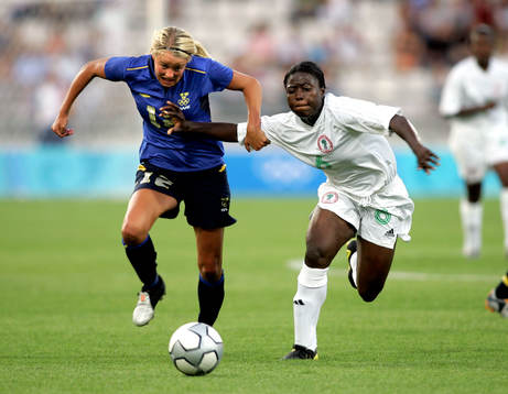 Josefine Öqvist, sverige i närkamp mot Faith Ikidi,