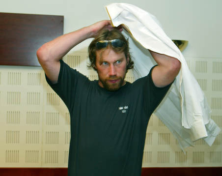 Peter Forsberg, Sverige provar kläder
