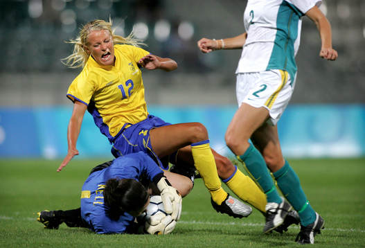 Josefine Öqvist, Sverige och Cassandra Kell, målvakt,