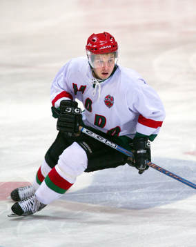 Niklas Johansson, Modo