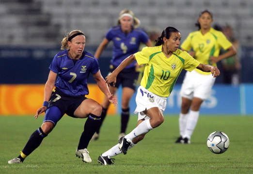 Sara Larsson, Sverige och Marta, Brasilien