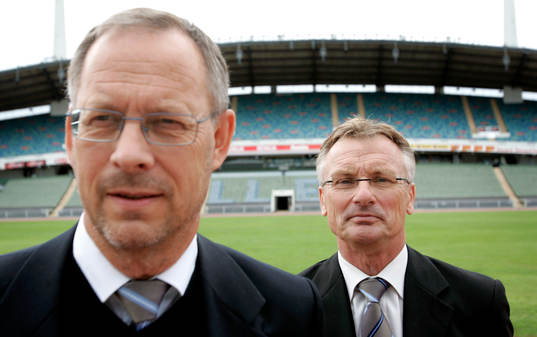Sveriges tränare Lars Lagerbäck och Roland Andersson