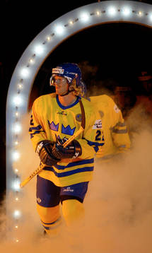 Per-Johan Axelsson, Sverige
