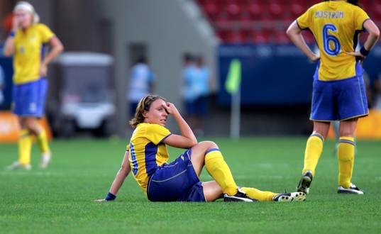 Hanna Ljungberg och Malin Moström, sverige deppar
