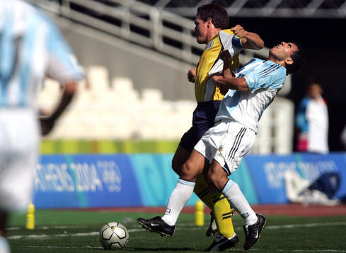 Diego Figueredo, Pararuay och Fabricio Coloccini, Argentina