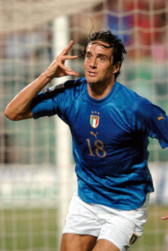 Toni, Italien
