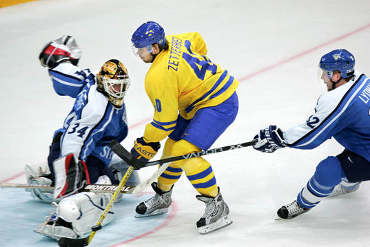 Henrik Zetterberg och Miikka Kiprusoff, målvakt