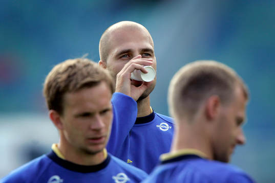 Teddy Lucic. I förgrunden Tobias Linderoth och Johan