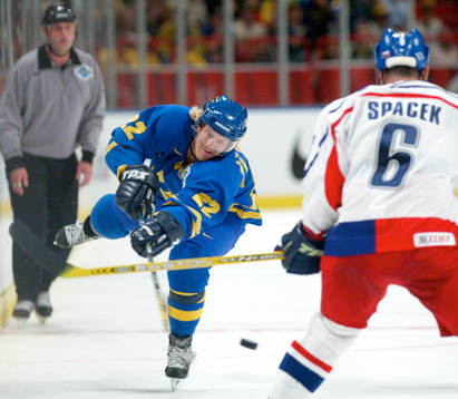 Per-Johan Axelsson, Sverige