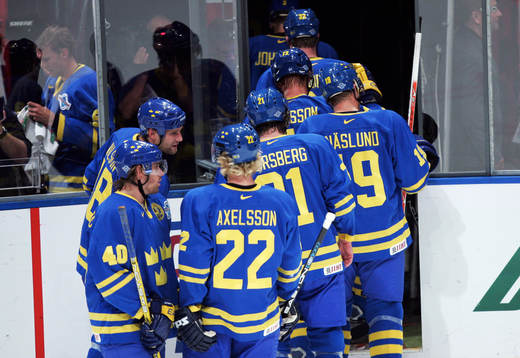 1-6, spelarna lämnar isen