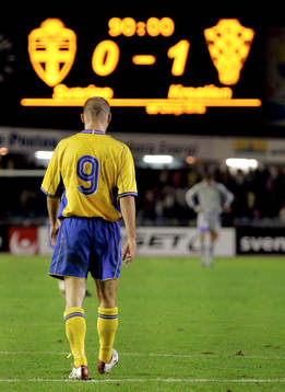 Fredrik Ljungberg, Sverige deppar. I bakgrunden deppar