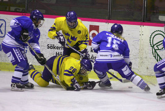 Lisa Edman och Elin Holmlöv, Sverige. Satu Hoikkala,