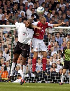Dennis Bergkamp, Arsenal och Zat Knight, Fulham