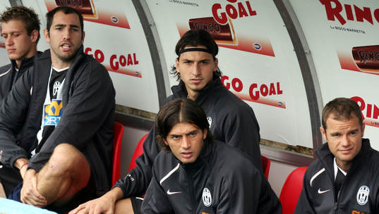 Zlatan Ibrahimovic på bänken