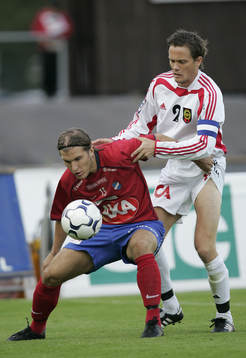 Jon Persson, BP tar hand om Johan Svensson, Öster