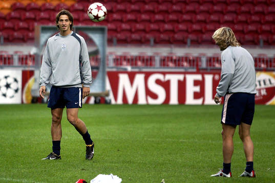 Zlatan Ibrahimovic och Pavel Nedved tränar på Amsterdam