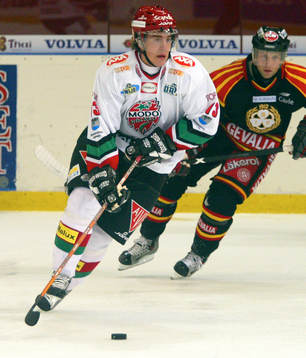 Mattias Weinhandl, Modo