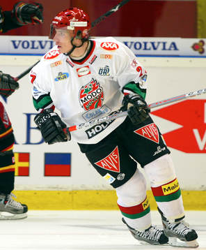 Alexander Steen, Modo