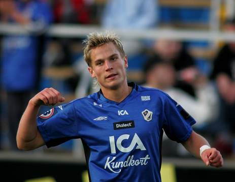 Tremålsskytten Markus Rosenberg, Halmstad jubel