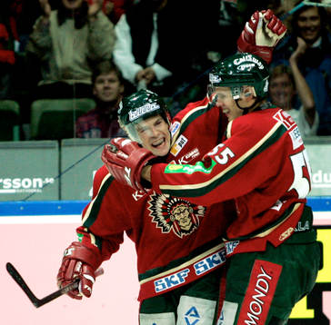 Martin Plüss, Frölunda grattas av Christian Bäckman