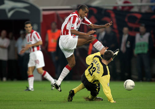 Rivaldo, Olympiakos och Jamie Carragher, Liverpool