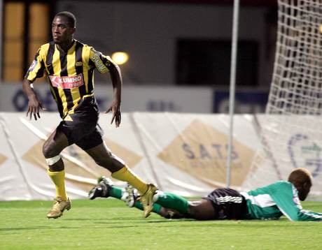 DULE JOHNSON, Häcken (Jubel)