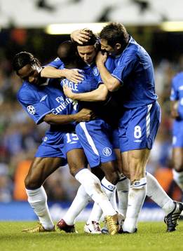 Aleksei Smertin och Didier Drogba, Chelsea , jubel