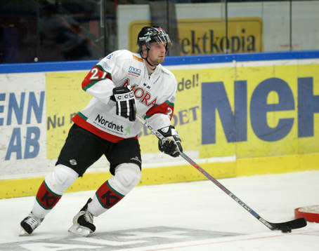 Pavel Skrbek, Mora