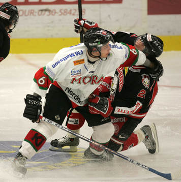 Marko Kauppinen, Mora