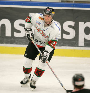 Pavel Skrbek, Mora