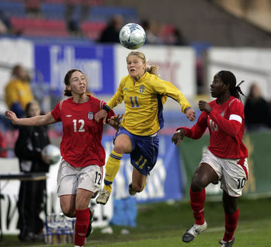 Frida Nordin, Sverige mellan Corinne Yorston och Anita