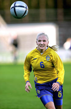 Anna Paulsson, Sverige