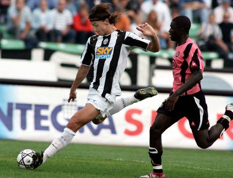 Fotboll, italiensk, Serie A, Udinese - Juventus. Zlatan