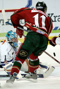 Magnus Kahnberg, Frölunda lyckas sånär överlista Daniel