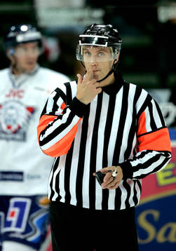 Sergey Karabanov dömde matchen
