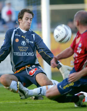Richard Richardsson, målvakt Trelleborg räddar skott