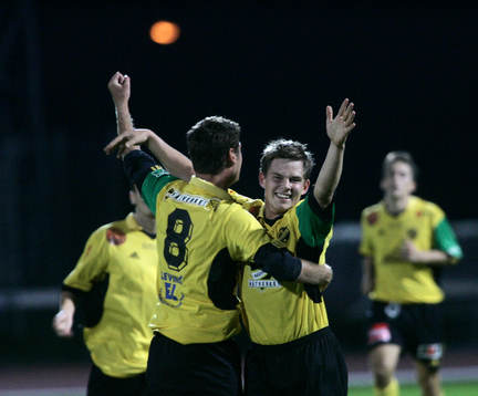 3-1, Erik Persson har avgjort matchen och jublar
