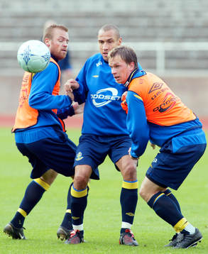 Olof  Mellberg, Henrik Larsson och Tobias Linderoth, Sverige