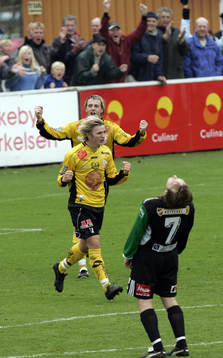 Fredrik Ohlsson, Mjällby (Jubel) och Anders Karlsson,