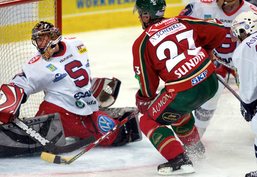 Ronnie Sundin, Frölunda slår in ett av målen bakom