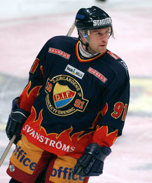 Bläddra bland fler bilder av Ishockey