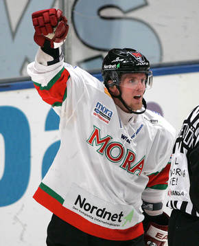 Daniel Cleary, Mora
