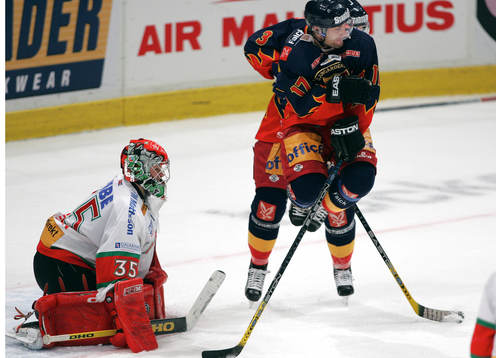 Tero Leinonen, målvakt, Mora och Marcus Nilson, Djurgården