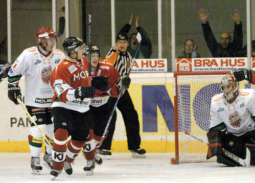 Marcel Hossa, Mora, jubel