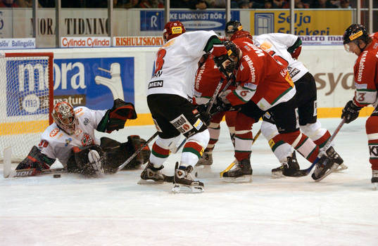 Marko Kauppinen, Mora