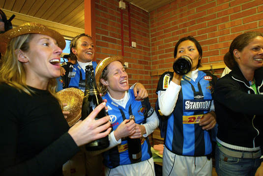 Victoria Svensson och Jane Törnqvist, Djurgården, jubel.