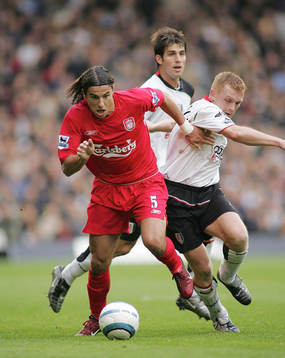 Milan Baros, Liverpool mot Mark Pembridge, Fulham
