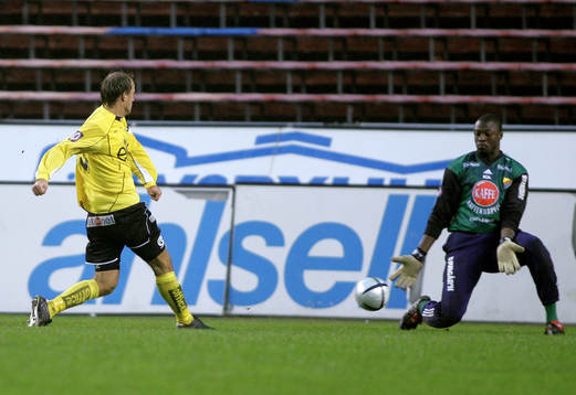 Hasse Berggren, Elfsborg och Pa Dembo Touray, målvakt,