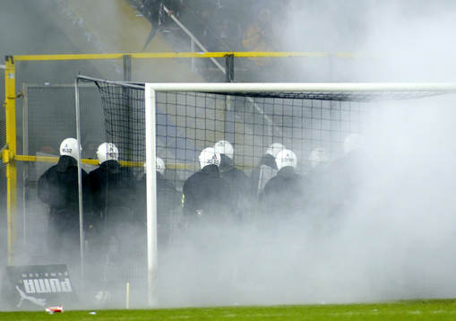 Black army, supporter, bråk, våld